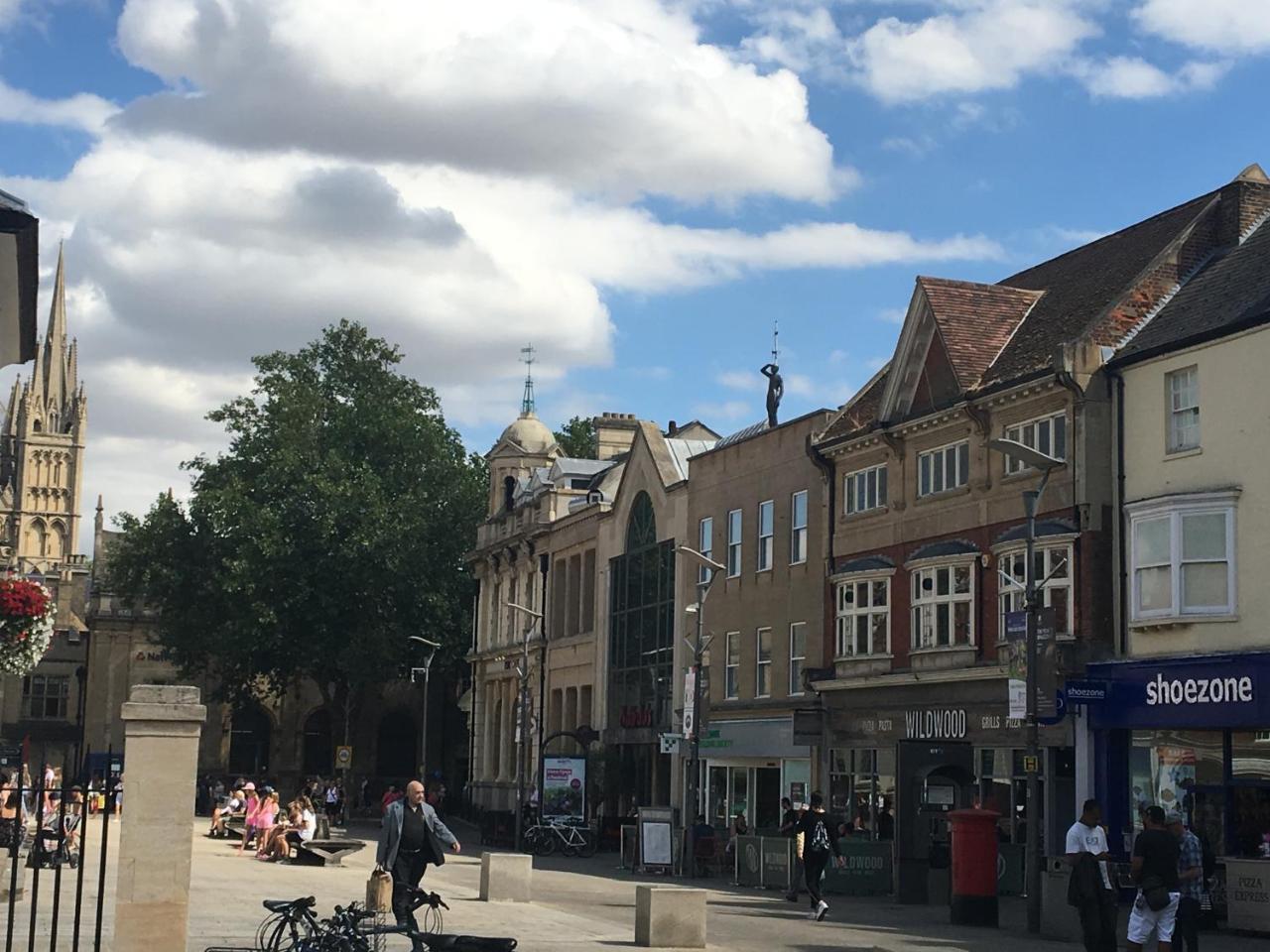 Fantastic Hampton Centre Stay Peterborough Ngoại thất bức ảnh
